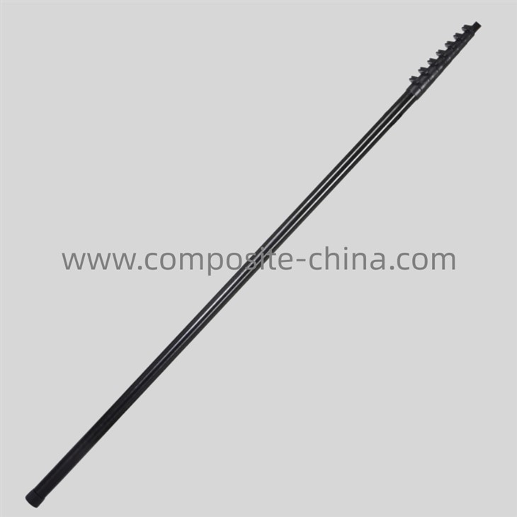 Ūdens padeves krāns un šļūtenes savienojums