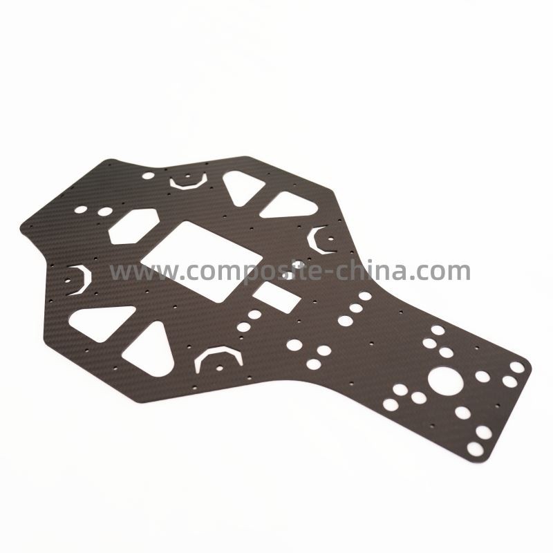 Mehāniski apstrādātas oglekļa šķiedras loksnes